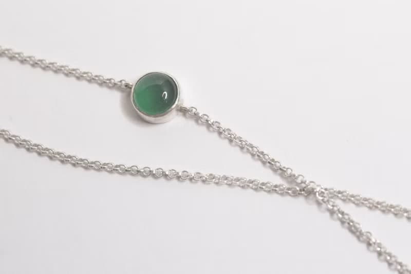 綠蔭繞鍊 純銀手工手鍊 綠玉髓