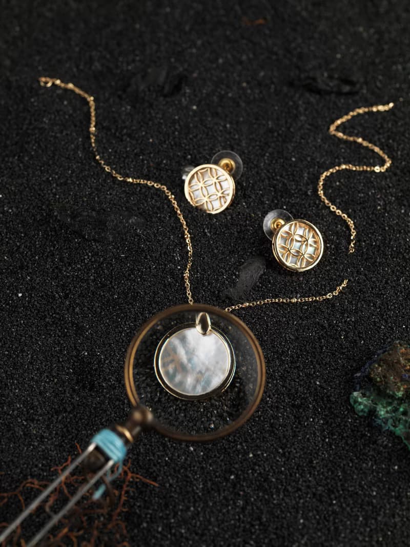 深海寶藏 - 聯名款式 - 窗花x貝殼項鍊