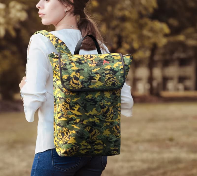 電腦包 筆電包 大容量 /  防潑水 / 緹花 輕旅行後背包 迷彩青蛙