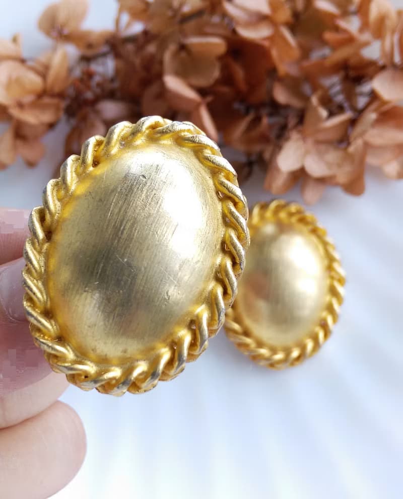 Vintage Jewelry 西洋古董飾品 橢圓 刷金 繩索框  夾式耳環