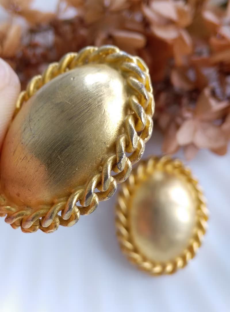 Vintage Jewelry 西洋古董飾品 橢圓 刷金 繩索框  夾式耳環
