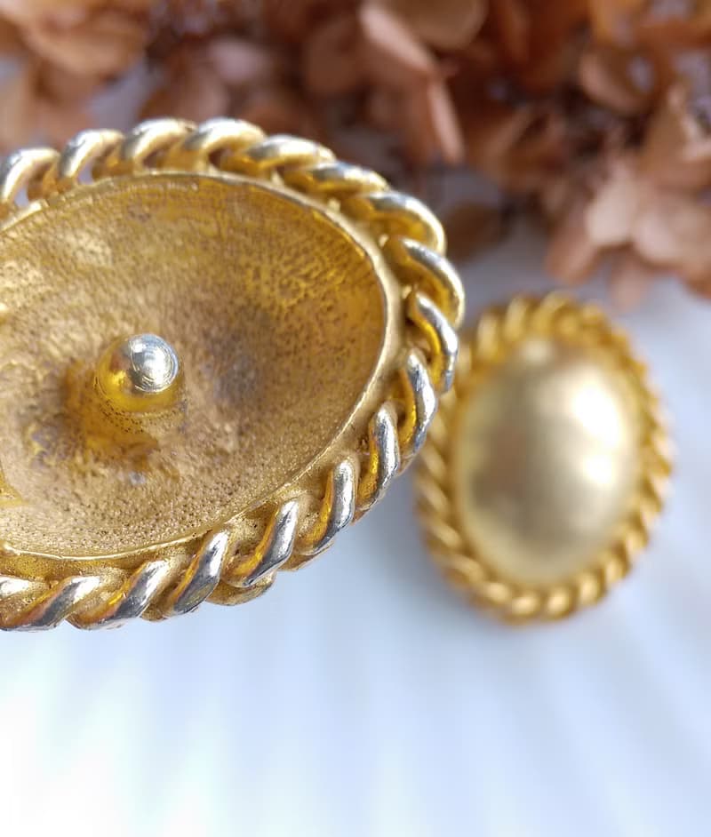 Vintage Jewelry 西洋古董飾品 橢圓 刷金 繩索框  夾式耳環