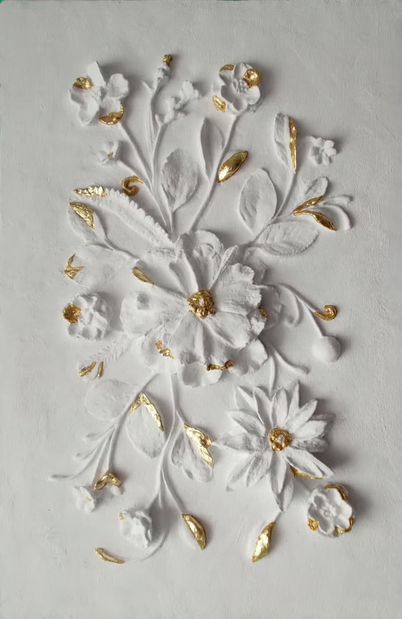 雕塑牆藝術金色和白色淺浮雕植物藝術品花卉 3d 石膏浮雕