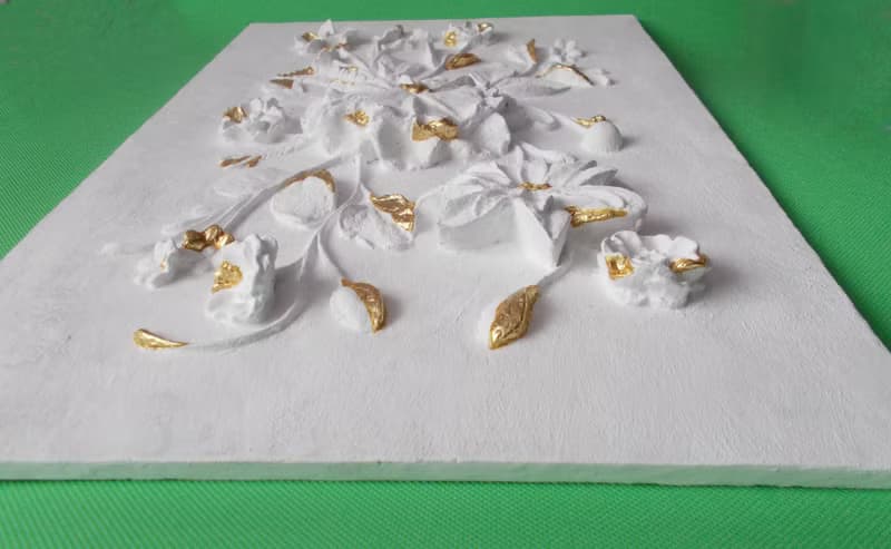 雕塑牆藝術金色和白色淺浮雕植物藝術品花卉 3d 石膏浮雕