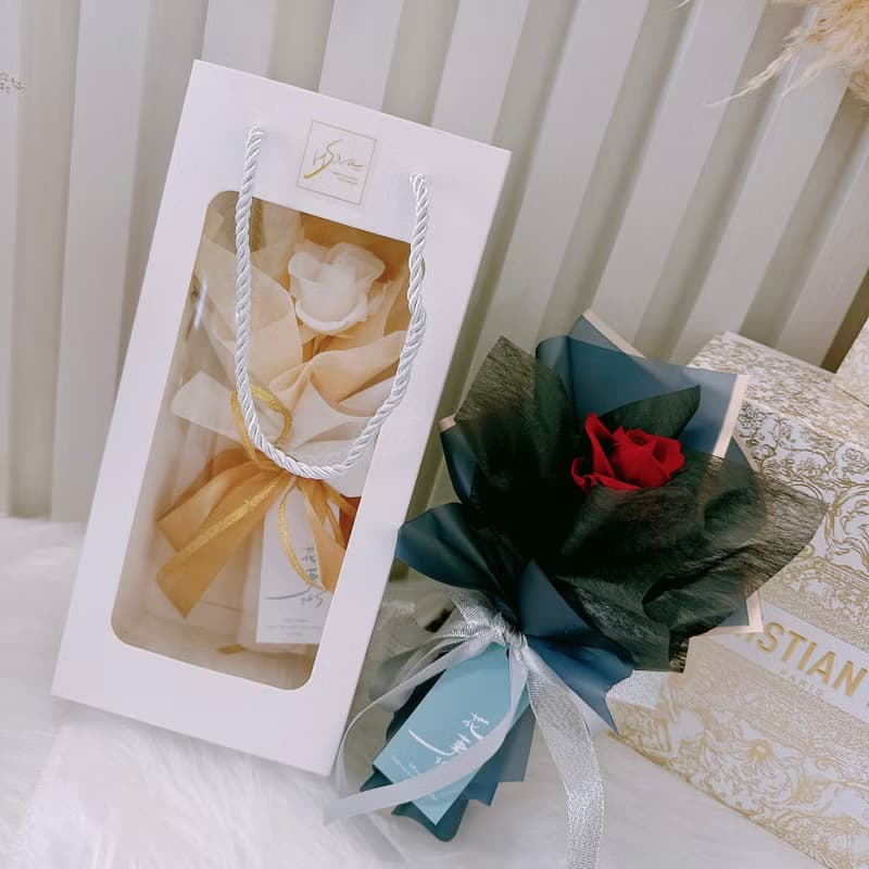 【七夕特輯】愛你 - 進口永生玫瑰花 永生花花束 告白花束 情人節