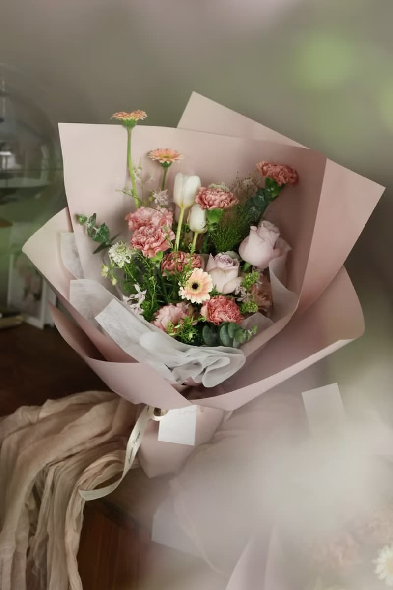 復古粉康乃馨 桔梗鬱金香 大盛鮮花束 2025母親節