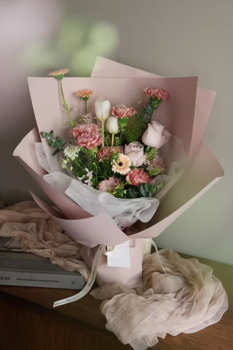 復古粉康乃馨 桔梗鬱金香 大盛鮮花束 2025母親節