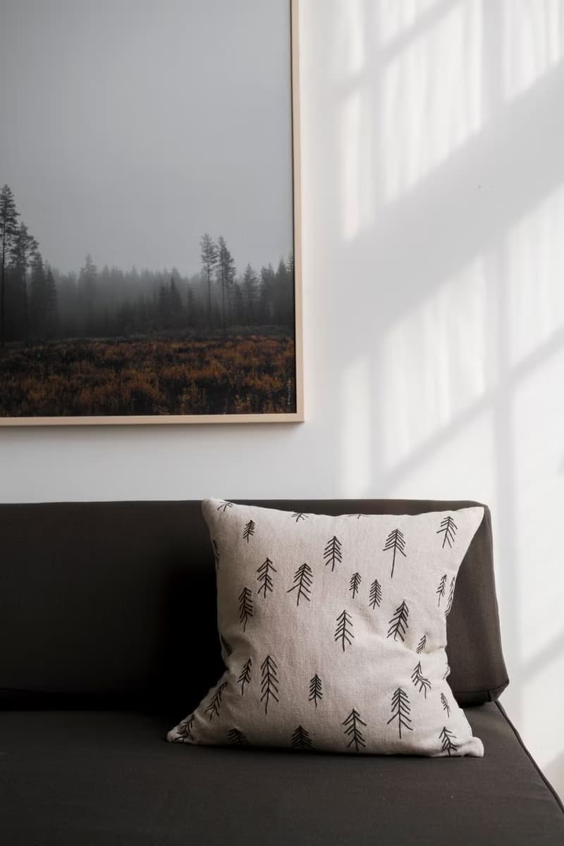 北歐設計師款 - 刺繡抱枕套 TALL EMBROIDERED CUSHION COVER