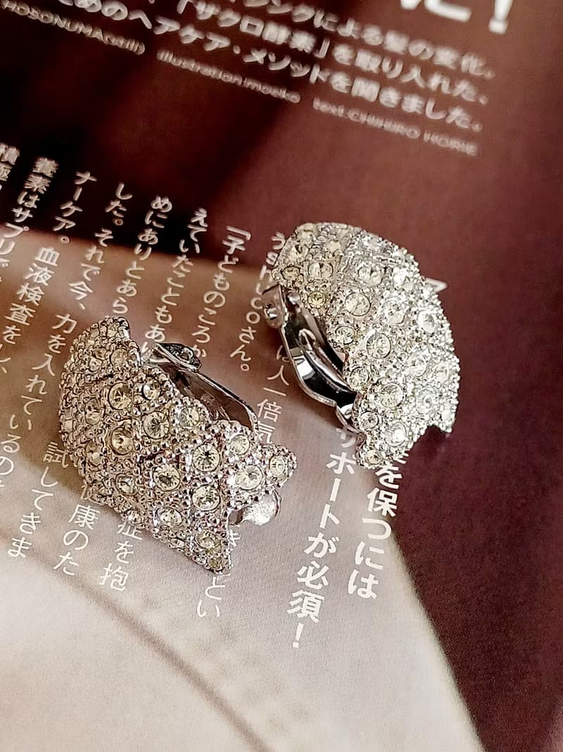 vintage jewelry 華麗滿綴萊茵鑽 夾式耳環