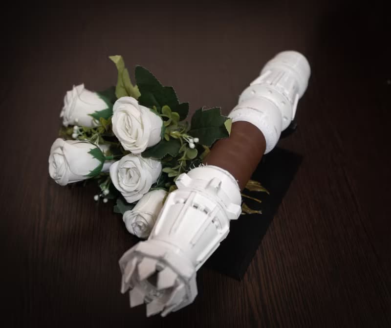 White wedding bouquet holder inspired by Rey's lightsaber hilt