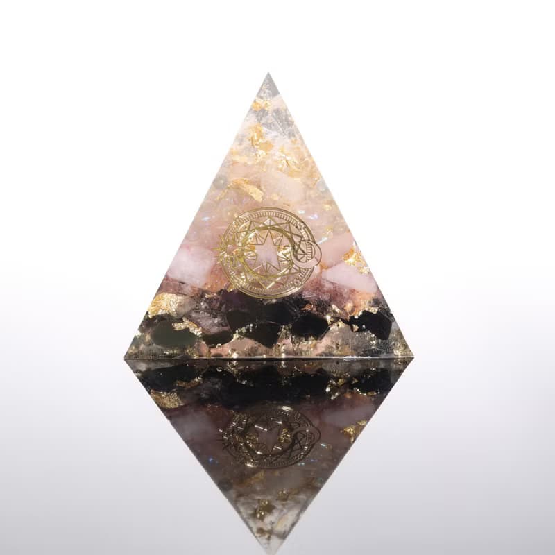【特別訂製】9cm魔法陣奧剛大金字塔Orgonite白水晶蛋白石粉晶