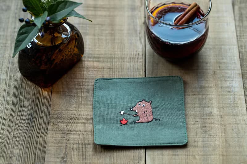 野豬刺繡杯墊 軍綠色