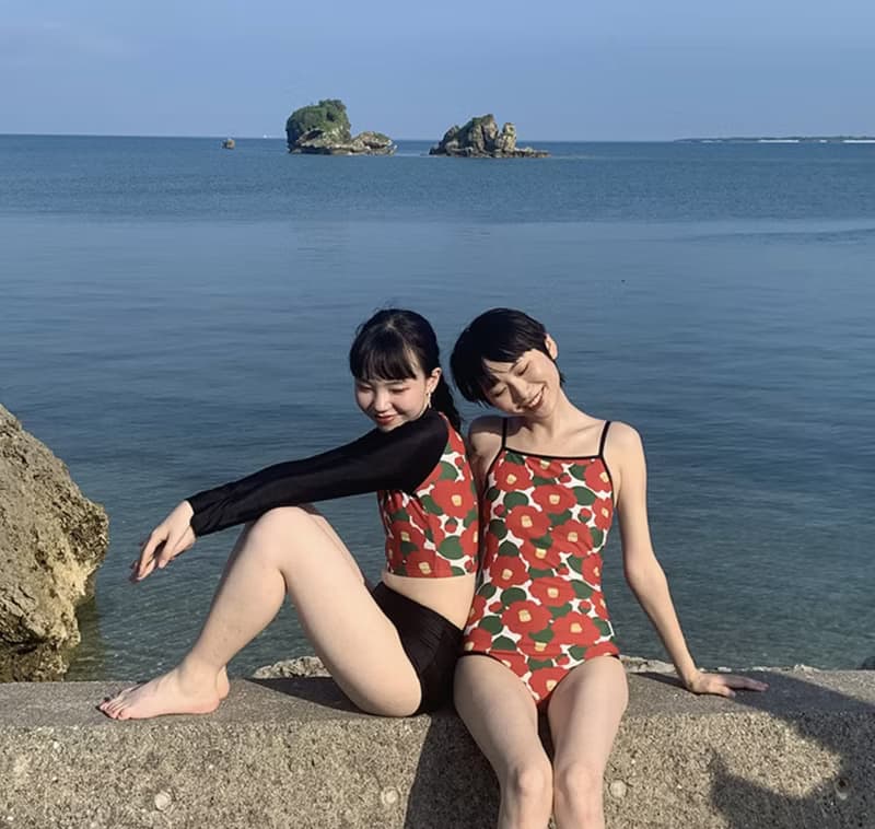 溫泉度假 少女椿花 美背防曬分體泳衣 平角褲 顯瘦遮肉