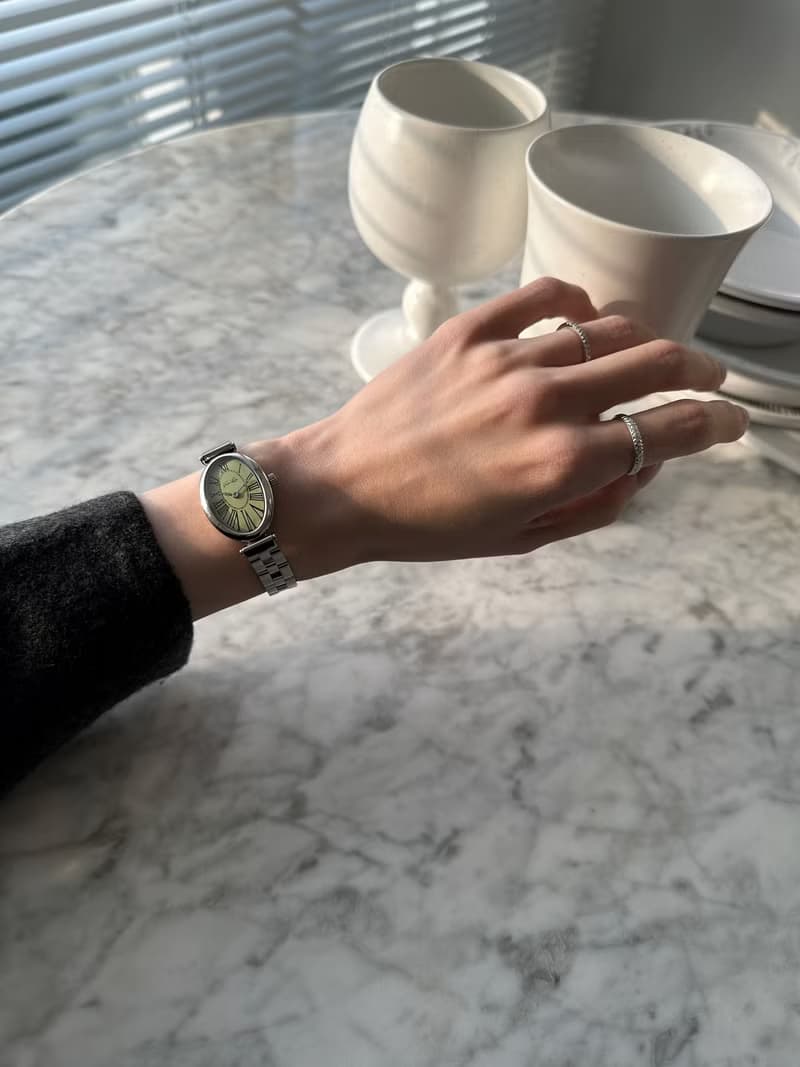 【Ven & Qu】Dome 銀鼠綠手錶 – 21×31 mm 不鏽鋼錶殼
