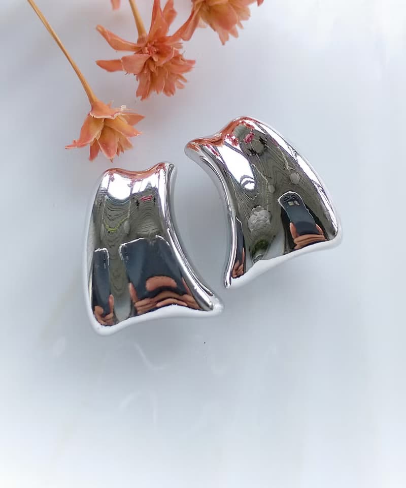 Vintage Jewelry 西洋古董飾品 TRIFARI 銀色調 簡約 夾式耳環