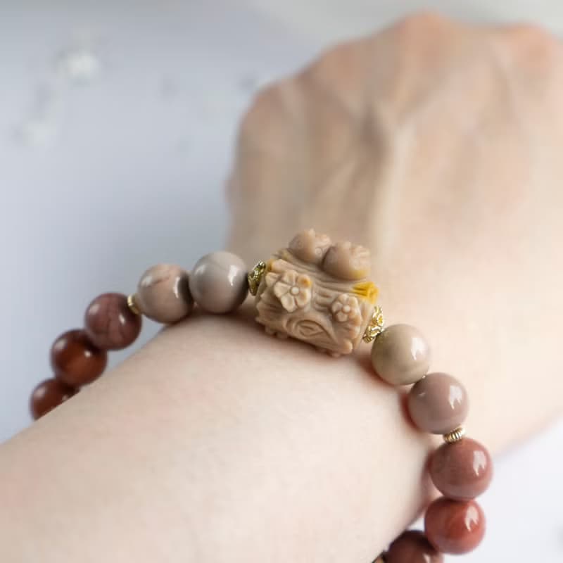 阿拉善瑪瑙兔子手環- 給祈願平安與好運的你- 幸福 希望 生命力