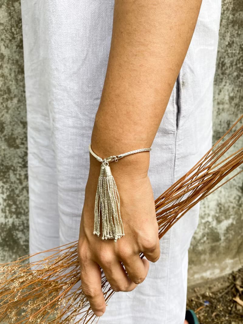 Foxtail bracelet with hanging beaded silver tassels (B0087)