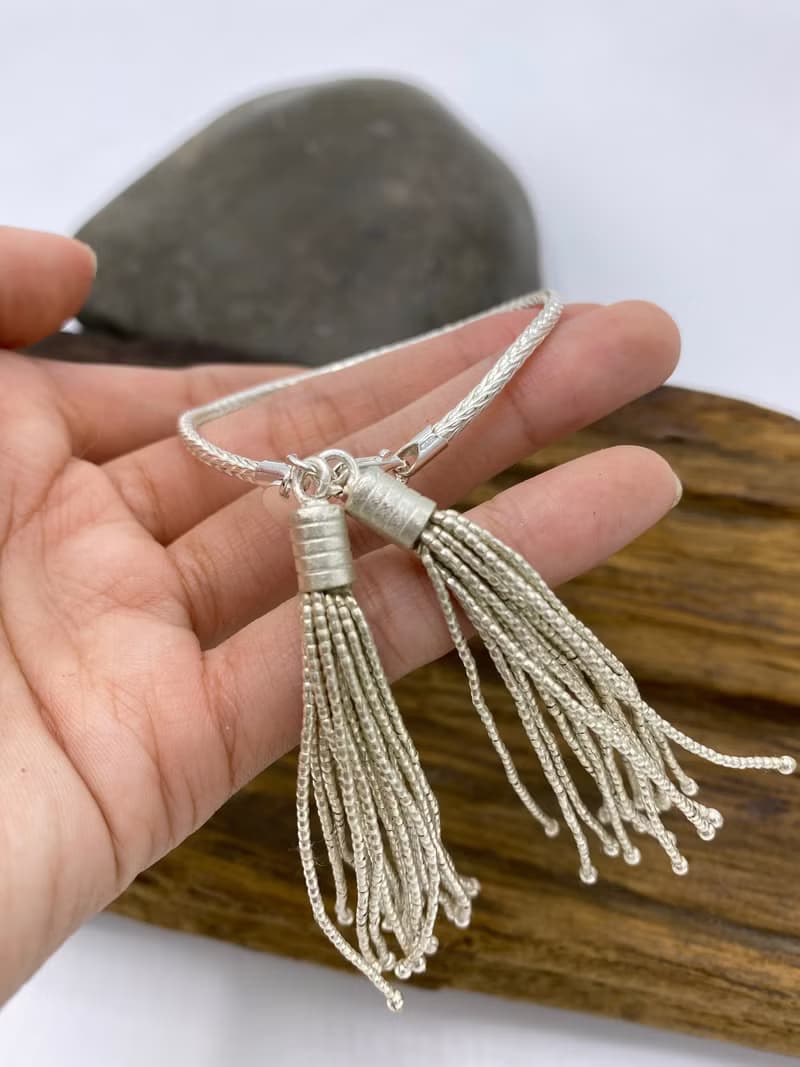 Foxtail bracelet with hanging beaded silver tassels (B0087)