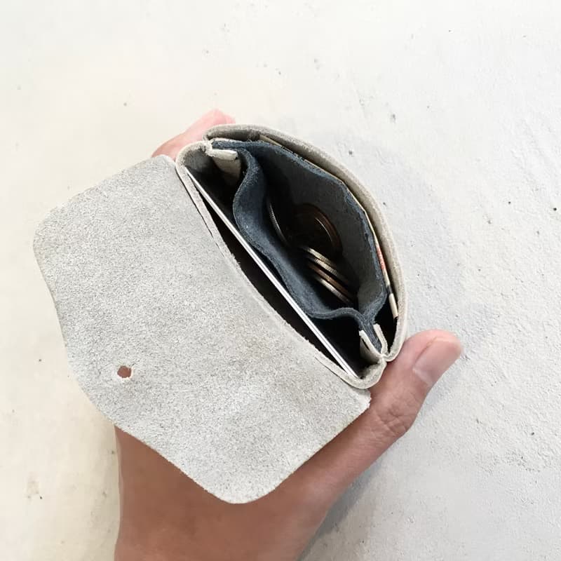 牛シュリンクレザーと牛床ベロアのコンパクト財布【7色】