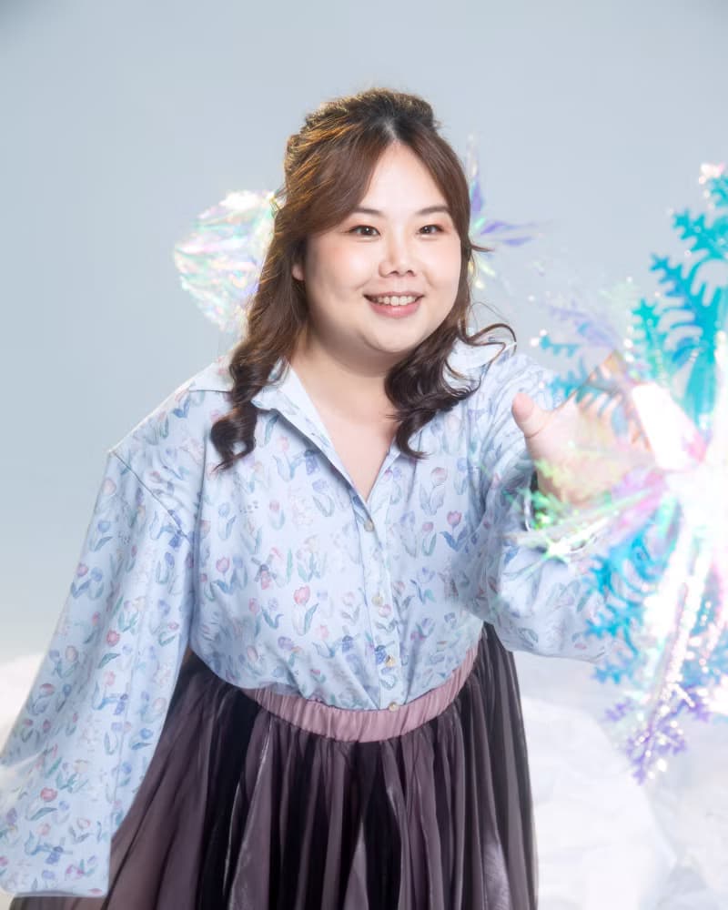 【波麗印花】自帶柔焦感 透紗燈籠長袖 印花襯衫 鬱金香兔兔藍