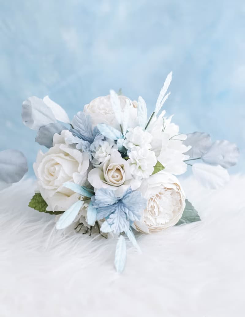 WINTER KNIGHTS | Handmade Mini Flower Bouquet