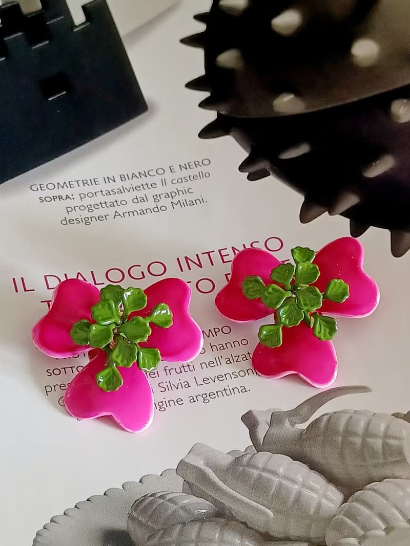 vintage jewelry  豔麗立體粉色琺瑯花卉 夾式耳環