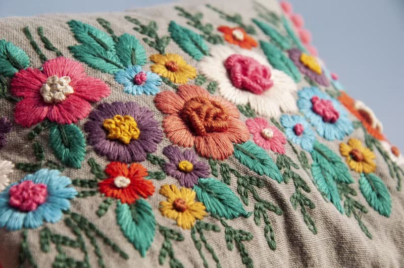 手縫純棉布側背包/刺繡斜背包/刺繡肩背包/北歐植物手繡包-花朵風