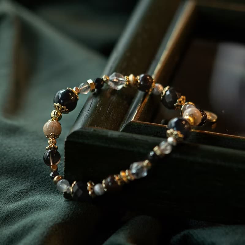 肖像的對話 I 藍虎眼茶晶珊瑚玉金曜石手鍊 C1665