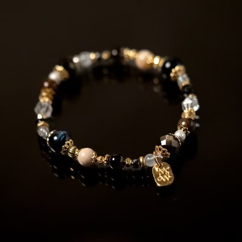 肖像的對話 I 藍虎眼茶晶珊瑚玉金曜石手鍊 C1665