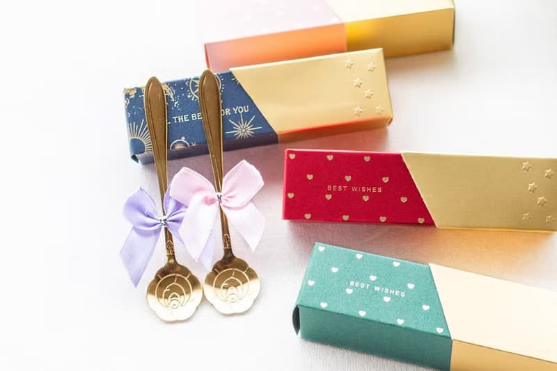 時尚閃金包裝 玫瑰湯匙二入組 實用禮物 禮盒 禮贈品 婚禮 咖啡
