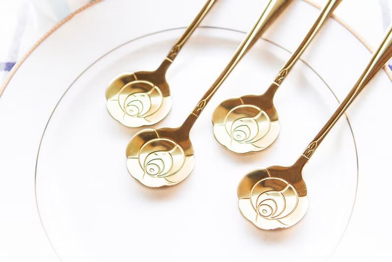 時尚閃金包裝 玫瑰湯匙二入組 實用禮物 禮盒 禮贈品 婚禮 咖啡