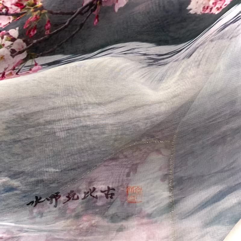 大判シフォンスカーフ　写真家 水野克比古作品 京都 桜匂う 渡月橋 Ballett Kyoto ソフトなシフォン生地使用 日本製
