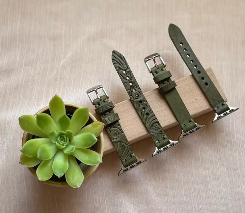 Timeless 手工 意大利單層牛皮 雕花 墨綠 Apple Watch 錶帶