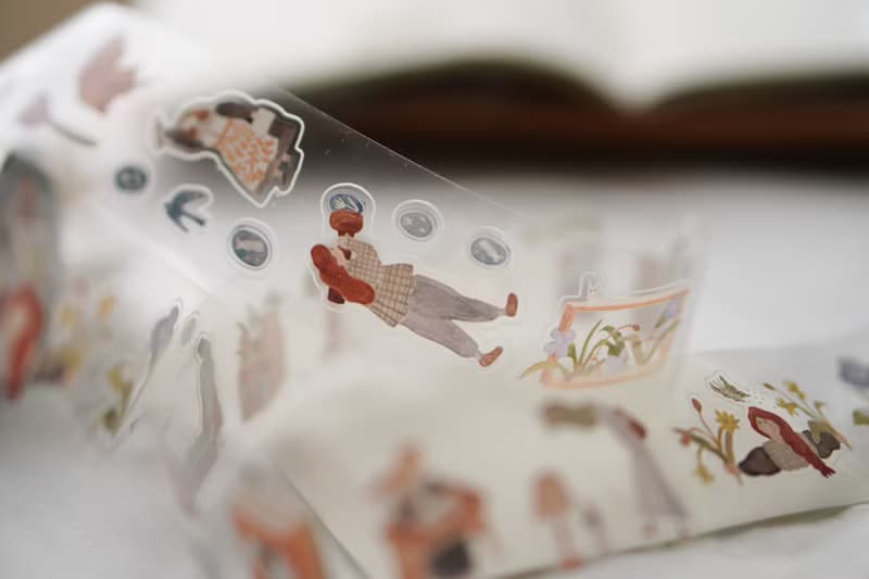 on the DESK 亮面PET膠帶 割型 紙膠帶 Ivy Snow