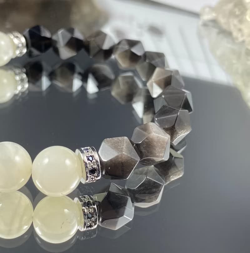 Black or White | 月光石 銀曜石 | 和平的價值觀 | 男士水晶手鍊