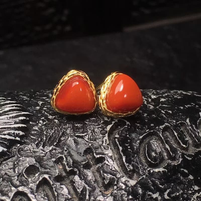 精品天然南紅耳釘 滿色滿肉顏色紅潤 豔麗 油潤光亮無瑕疵