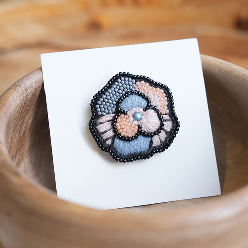 手工DIY法式刺繡優雅花朵胸針資料包送閨蜜和長輩禮物