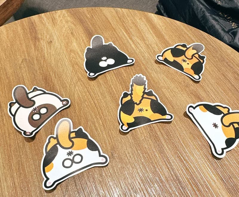 賓士探頭 阿賓 乳牛貓 屁屁 防水貼紙 Waterproof stickers