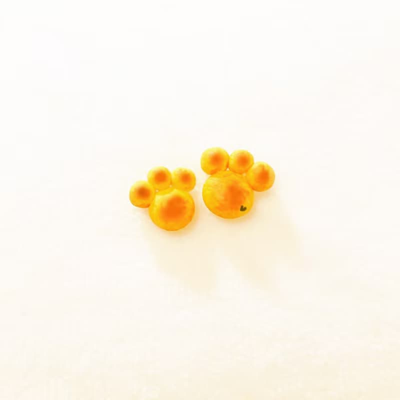 小肉球麵包耳環-巧克力愛心款 (可改耳夾式) ((滿600隨機送神秘小禮物))