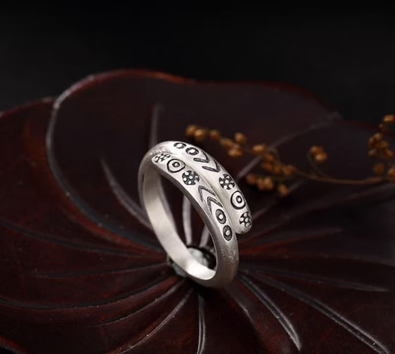 S 990 Fine Silver Fine Jewelry for Women Vintage Indiana Style Totem Patterns