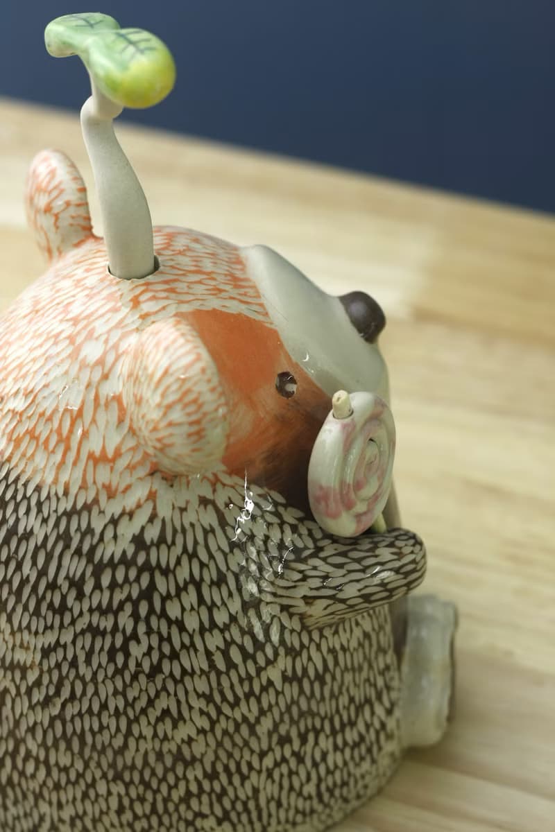 little bear with his lollipop