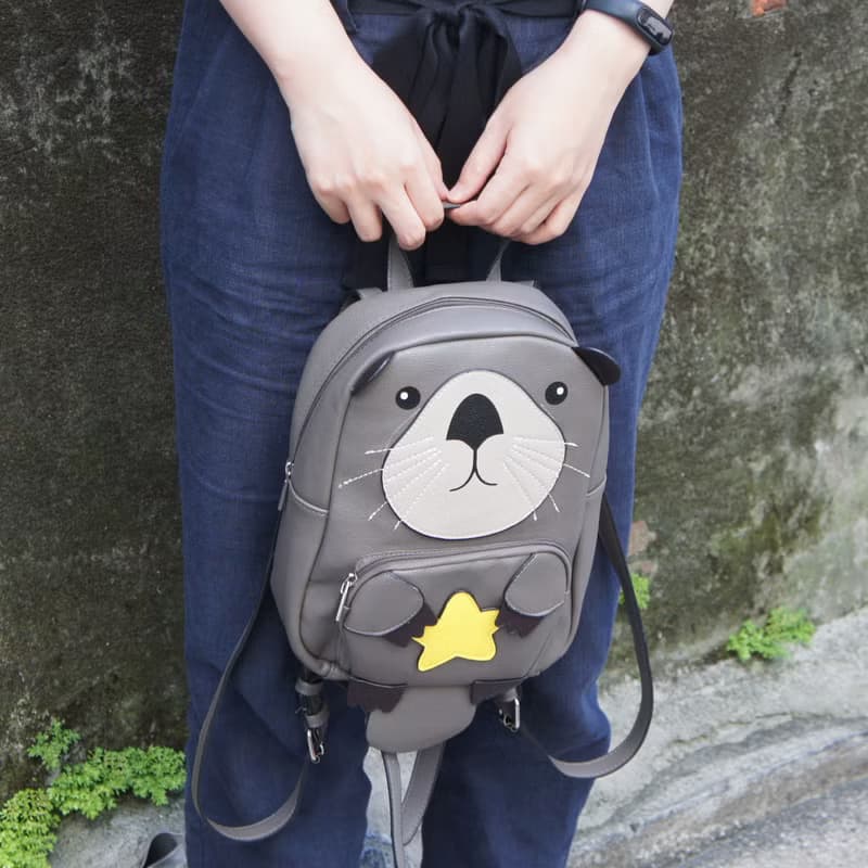 星星海獺童趣後背包/動物包 - 酷樂村