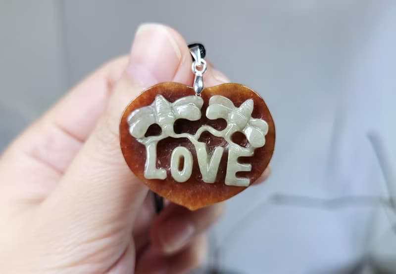 【親翠】天然翡翠 告白翡翠甜蜜蜜紅翡油性皮殼料立體雕 畢業禮物