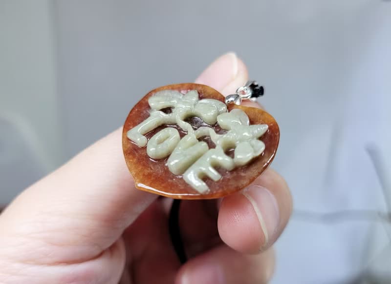 【親翠】天然翡翠 告白翡翠甜蜜蜜紅翡油性皮殼料立體雕 畢業禮物