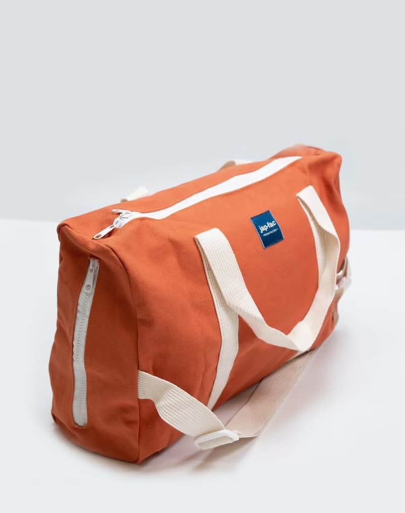 橘色大包包 RED PEACH duffle bag
