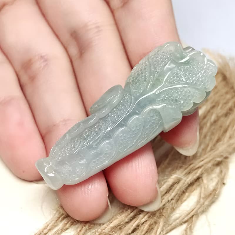 冰種翡翠巧雕白菜 | 天然緬甸A貨翡翠 | 送禮