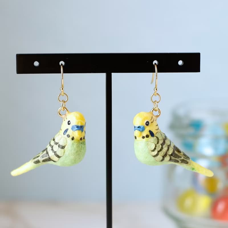 和紙アクセサリー　イヤリング/ピアス　セキセイインコ　グリーン系　インコ　鳥　飼い鳥