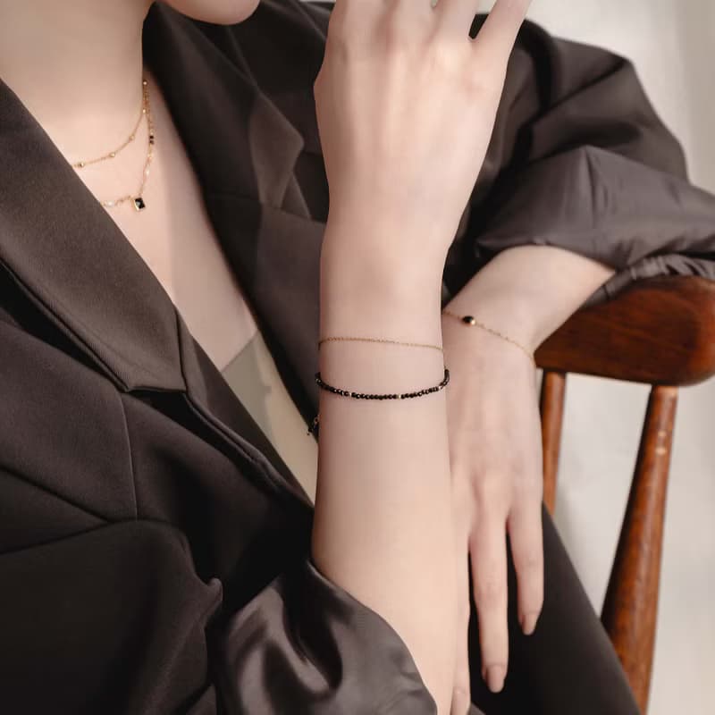 黑暗相擁。尖晶石單鑽手鍊