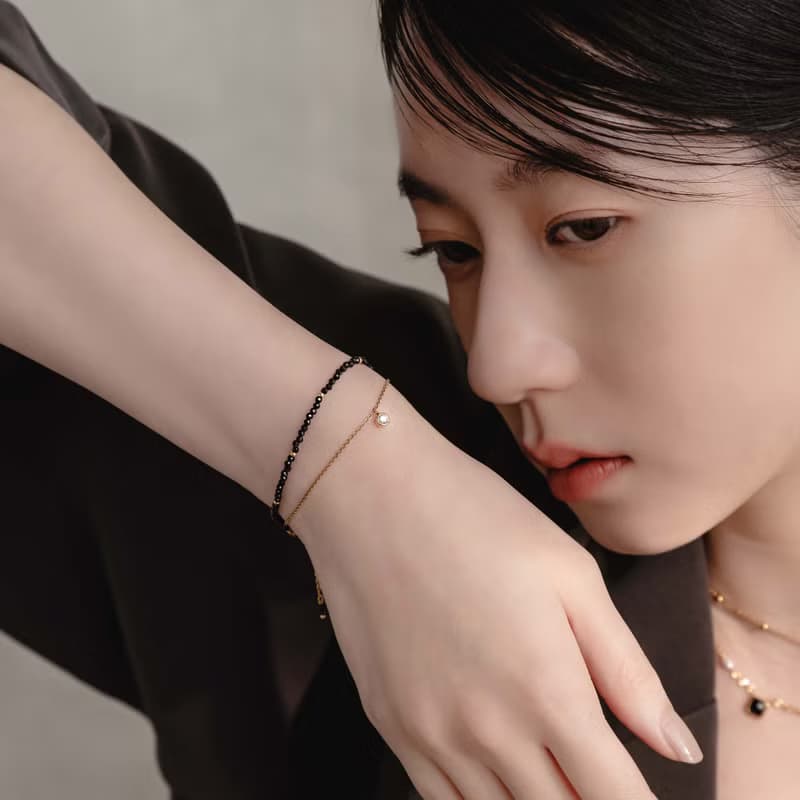 黑暗相擁。尖晶石單鑽手鍊