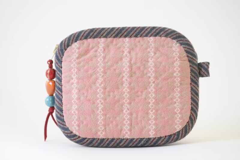 Japanese Patchwork Quilted Money Pouch: Elegant Embroidered Mini Cosmetic Bag